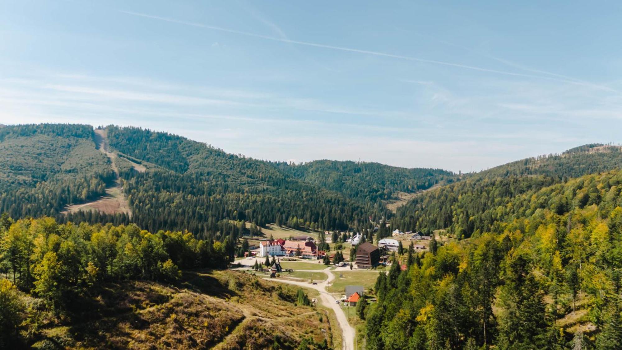 Hotel Iadolina Stâna de Vale Buitenkant foto